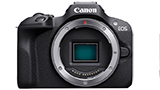 Che prezzo: la mirrorless entry-level Canon EOS R100 con il 18-45mm IS costa meno di 500!