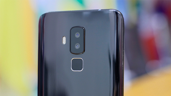 Omaggio Samsung Note 8: si tratta del DeX, accessorio Samsung Omaggio Samsung Note 8: si tratta del DeX, accessorio Samsung
