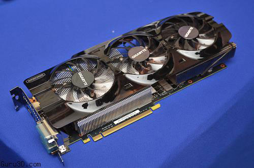 gigabyte_titan.jpg (36765 bytes)