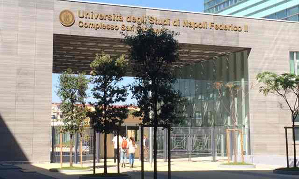 IOS Developer Academy #HaSceltoNapoli, si aprono le porte a 200 futuri sviluppatori IOS Developer Academy #HaSceltoNapoli, si aprono le porte a 200 futuri sviluppatori