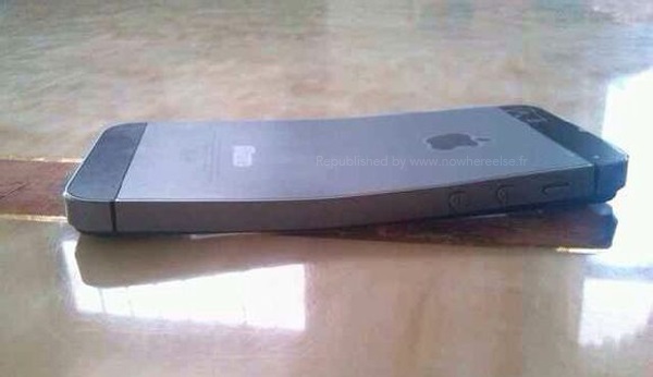 iPhone 5S piegato