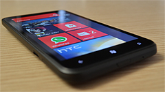 HTC Titan: Windows Phone per tasche XXL
