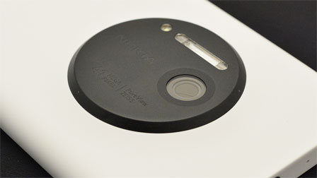 Nokia Lumia 1020: il cameraphone da 41 megapixel