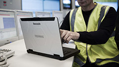 Panasonic Toughbook CF-54: il portatile che ridefinisce il semi-rugged