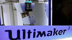 Ultimaker 3 rivoluziona il doppio estrusore: ora è basculante