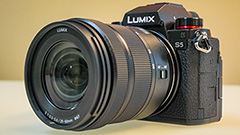Panasonic Lumix S5: le dimensioni diminuiscono, le prestazioni restano