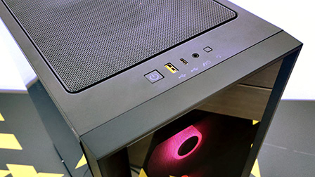 Corsair iCUE 4000X RGB, un case adatto a PC sobri, ma non troppo. La recensione