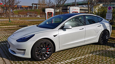 Tesla Model 3 Performance: la più veloce in versione 2021 sfrutta l'Ecobonus