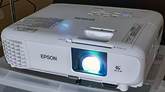 Epson EB-FH06, proiettore a lampada da 3310 lumen (misurati) per l'ufficio e l'intrattenimento 