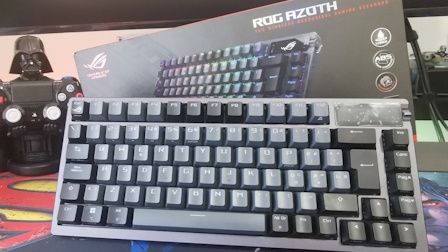 ASUS ROG Azoth: non una semplice tastiera, ma (quasi) un kit DIY. La recensione