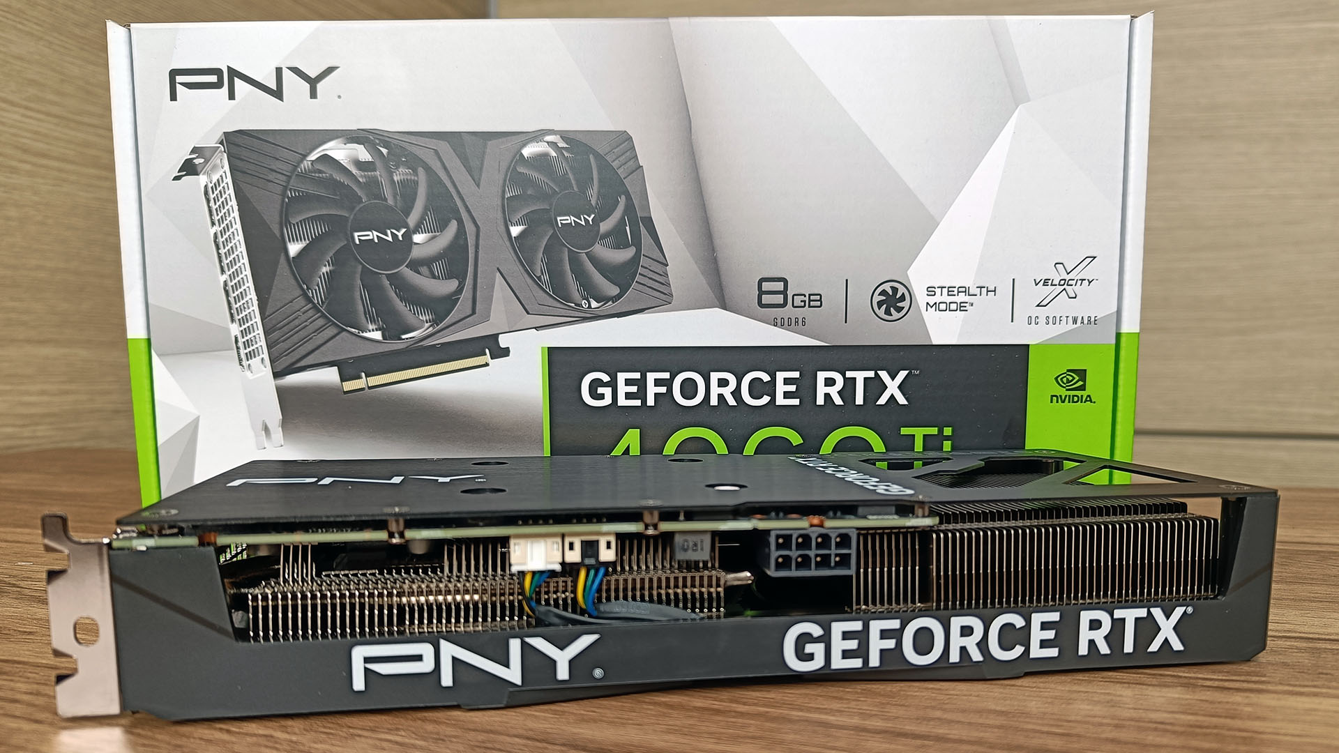 PNY GeForce RTX 4060 Ti VERTO Dual Fan: una custom molto semplice