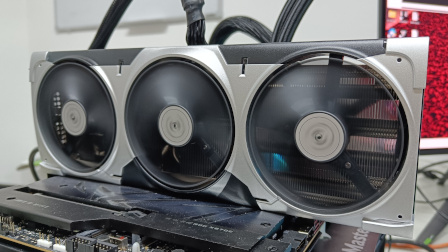 NVIDIA GeForce RTX 5070 Ti recensione: la prima GPU Blackwell sotto i 1000 euro