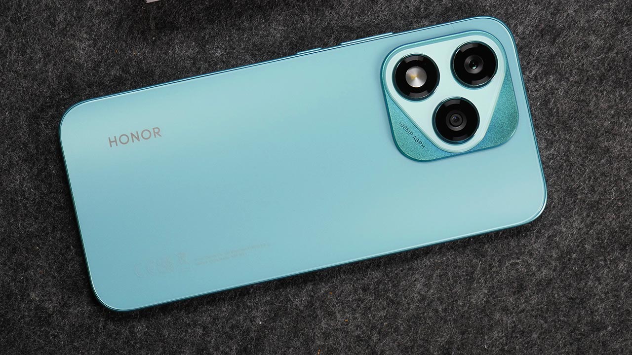 HONOR 400 Lite: quando l'AI incontra la fotografia mobile a poco prezzo. Recensione