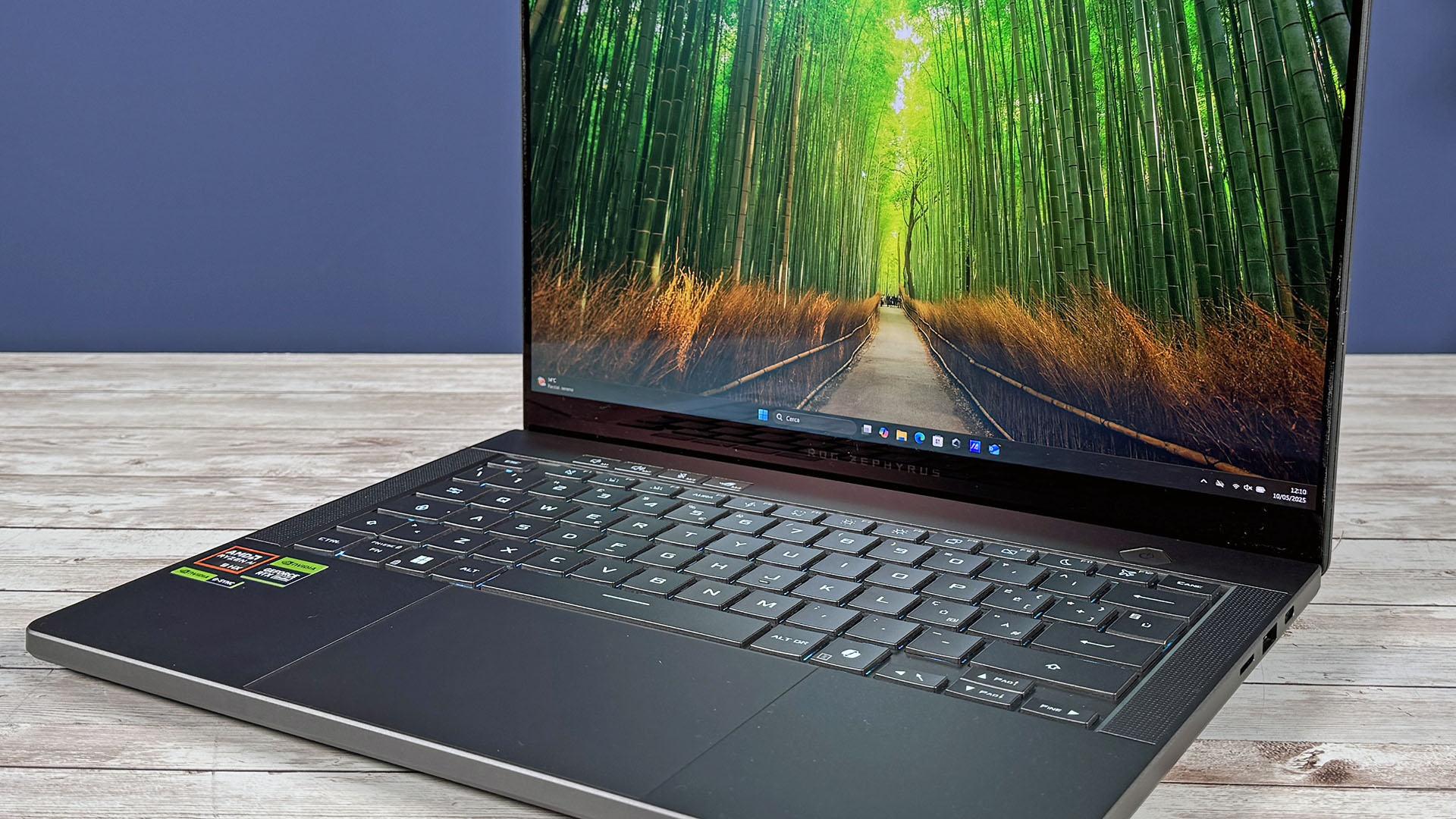 ASUS ROG Zephyrus G14: il notebook ibrido molto potente