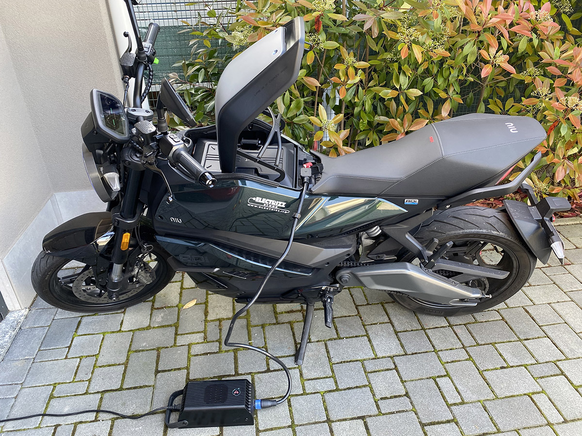 NIU RQi Sport