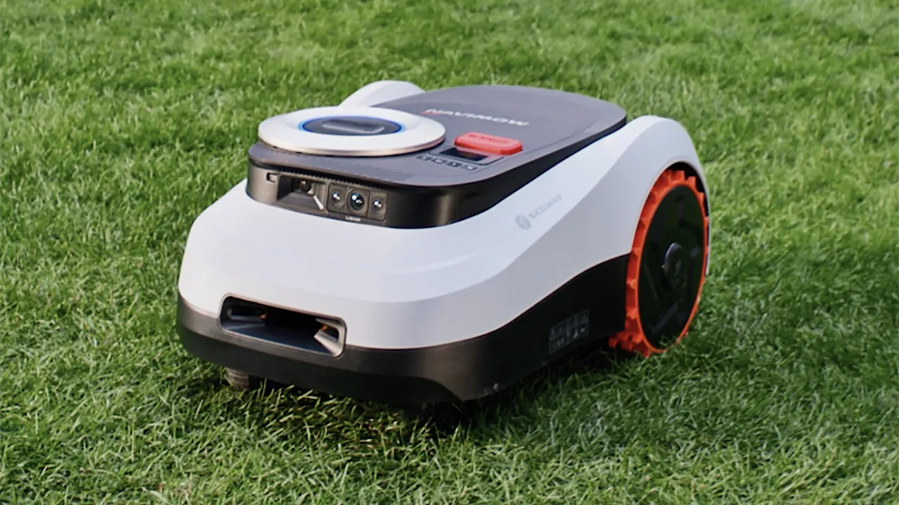 Test in super anteprima di Navimow i220 LiDAR: il robot tagliaerba per tutti
