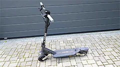 Come rispettare tutte le nuove regole per i monopattini elettrici? La guida per non rischiare sanzioni