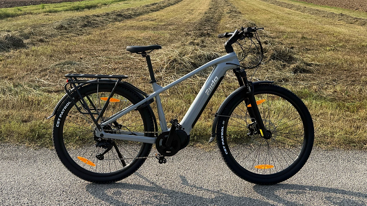 In sella alla Fiido Nomads Pro: e-bike con motore centrale da 100 Nm per il divertimento a 360 gradi