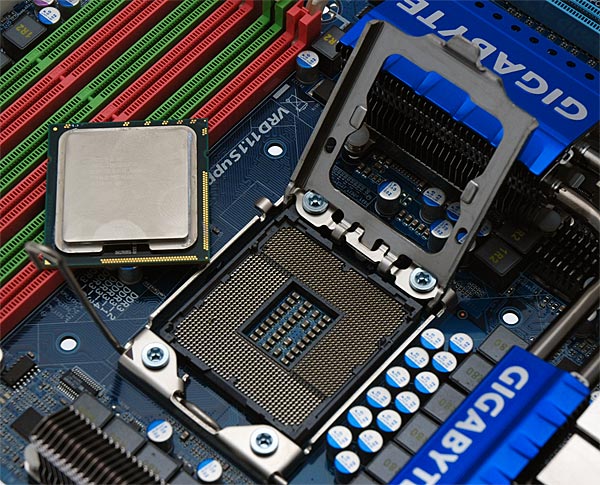 Биос lga 2011. Lga1366 процессоры. LGA 1366. 14 Поколение процессоров Intel сокет. Socket 1366.