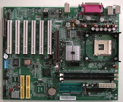 i845_small.jpg (32336 byte)