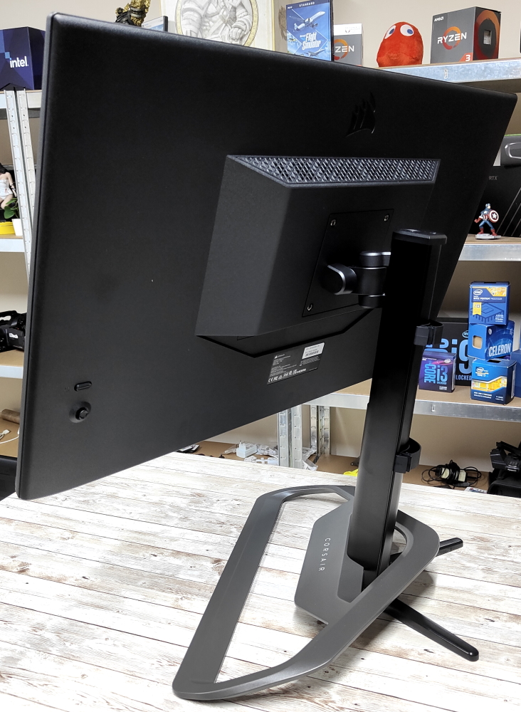 Corsair Xeneon 32QHD165