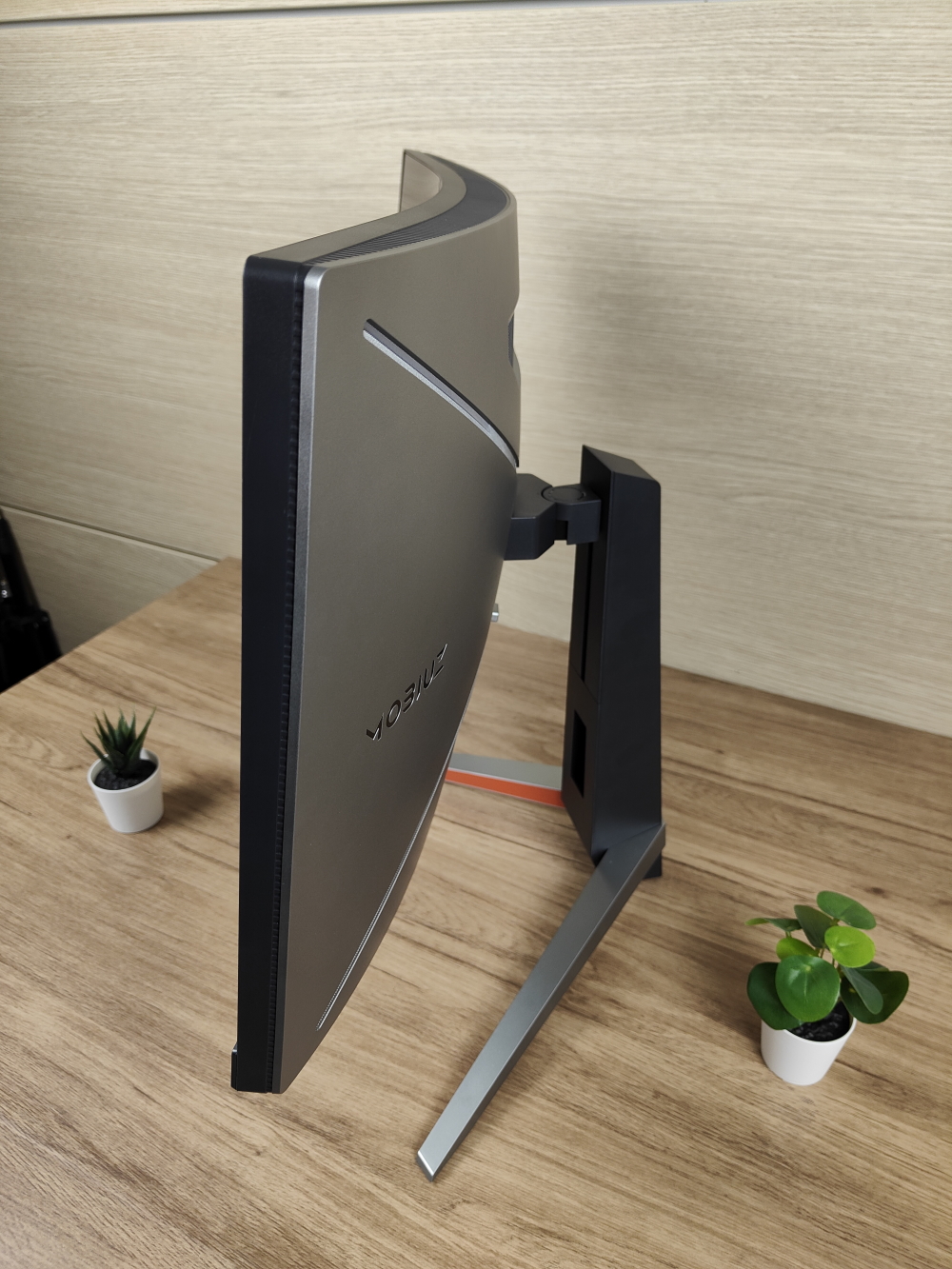 BenQ Mobiuz EX2710R