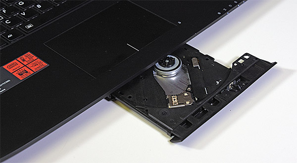 side_3.jpg (48150 bytes)