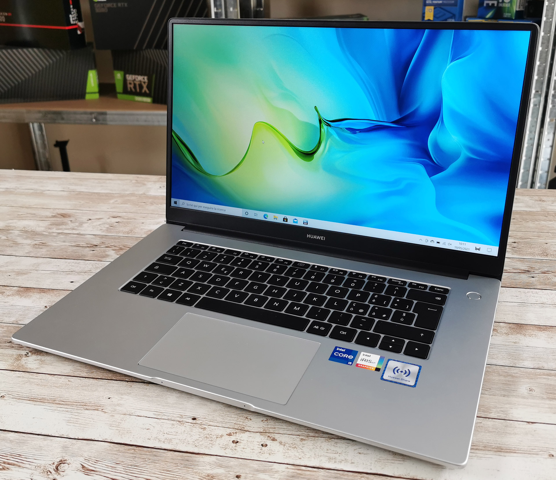 Huawei matebook d 14 core i3