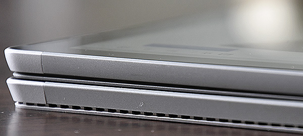 surface_pro_particolare_3.jpg (57764 bytes)