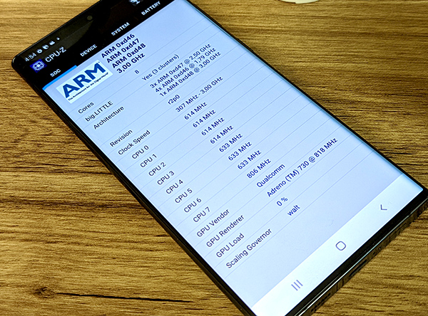 Galaxy S22, confronto Snapragon 8 Gen 1 vs Exynos 2200
