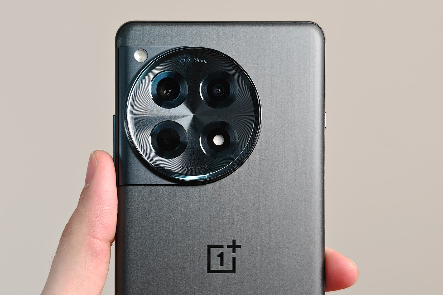 Recensione OnePlus 12R
