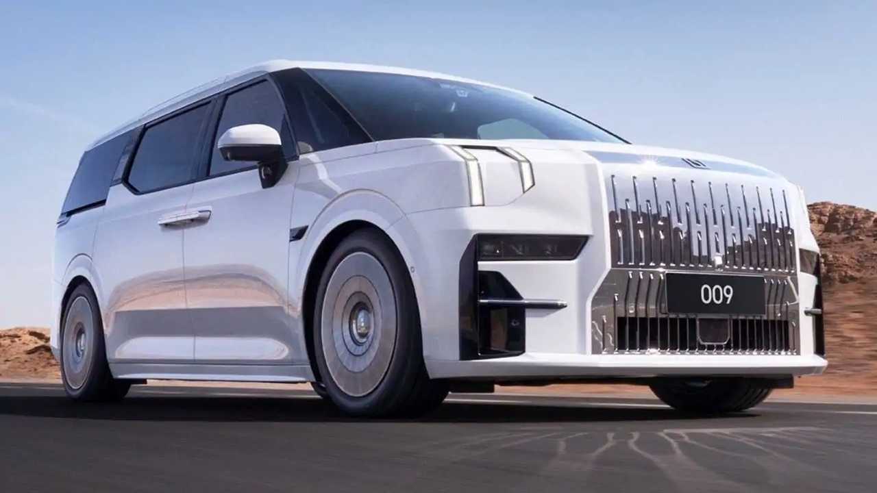 Batterie per EV: CATL dà il via alla pr …