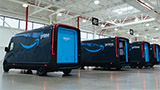 I furgoni elettrici Amazon prodotti da Rivian sono ora in azione in diverse citt&agrave; americane
