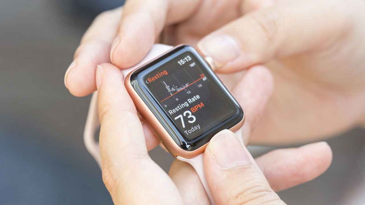 Smartwatch sales battiti cardiaci