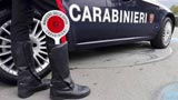 Carabinieri con lo smartphone in servizio: arriva la stretta sull'uso dopo la foto virale 