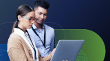 IA generativa: piace a tutti, ma un'azienda su quattro vieta ai dipendenti di utilizzarla