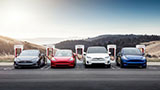 Tesla verso il record di consegne: domanda senza precedenti, centri consegna intasati anche in Italia