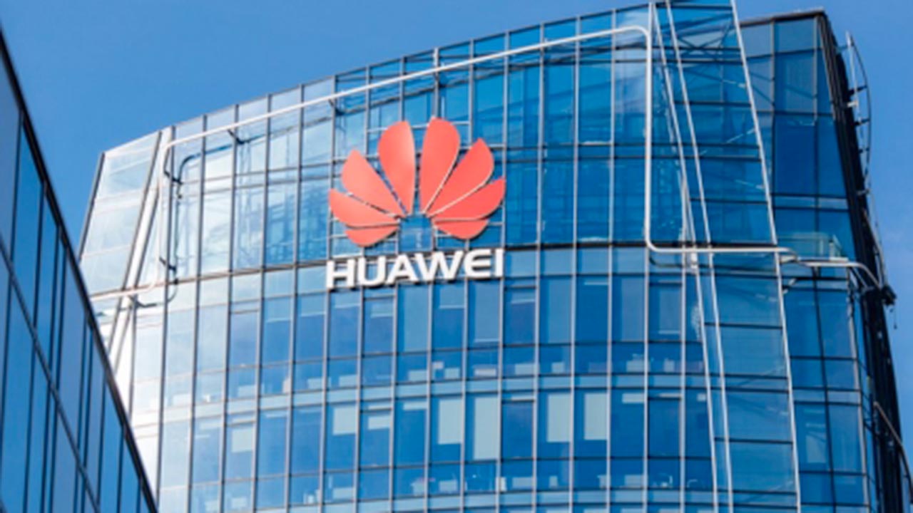Huawei supera Apple nel corso dell'ultimo anno: ora � seconda per vendite di smartphone al mondo, dietro a Samsung