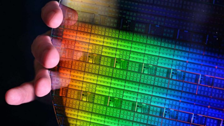 Qualcomm e MediaTek sfidano Apple con chip a 2 nm: ma i prezzi rischiano di esplodere