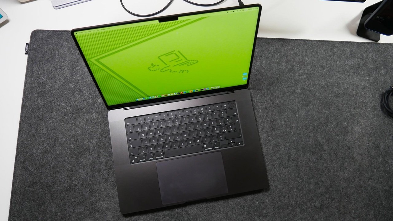 Il MacBook Pro &egrave; sempre pi&ugrave; vicino e, grazie a Samsung, potrebbe costare meno (ad Apple)