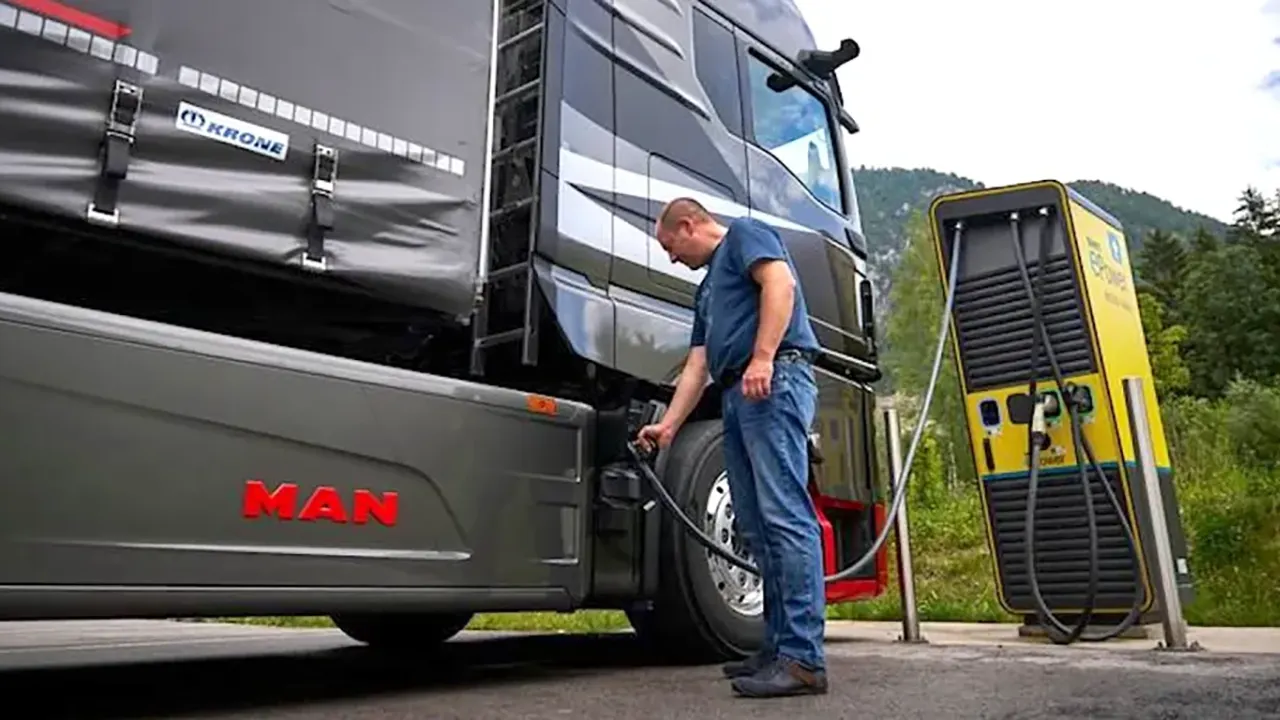 Trasporto merci a zero emissioni: il mega-progetto dell'UE vuole creare un'alternativa al diesel