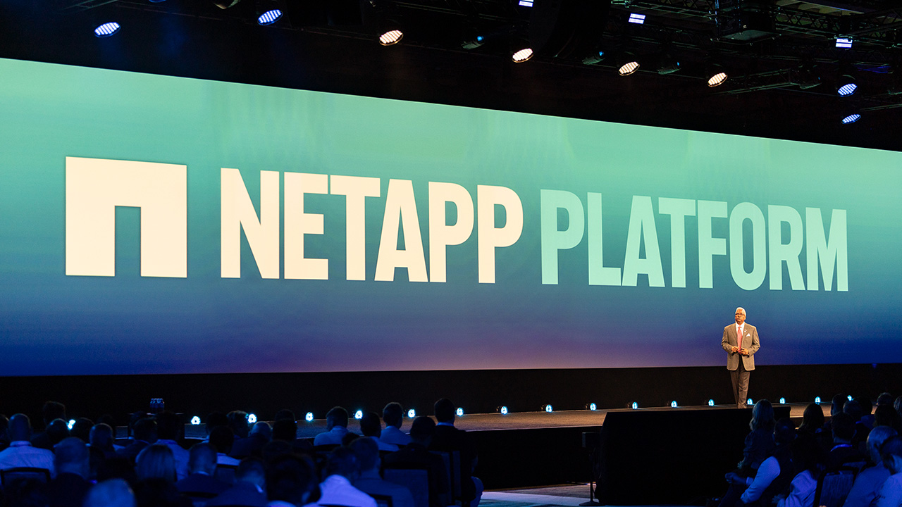 NetApp porta l'IA nella console e ONTAP su Oracle, ma avverte che la crisi dei componenti durerà fino al 2028