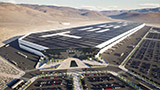 Tesla annuncia nuove fabbriche in Nevada: 3,6 miliardi per la produzione del camion Semi e delle batterie 4680