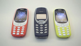 Nokia 3310 edizione 2017 ancora indistruttibile. Ecco come passa indenne i test di resistenza