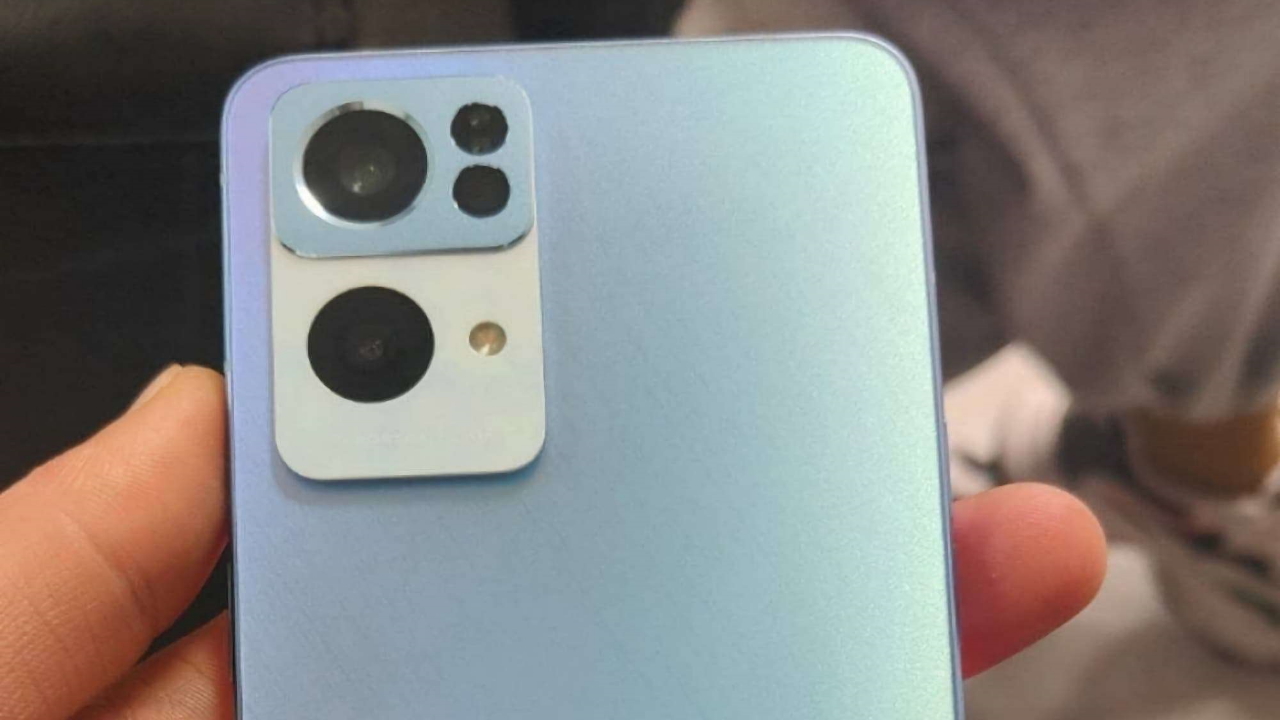 OPPO Reno7 svelato dal vivo! Cambia il look della fotocamera 