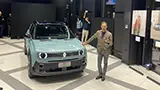 Renault alla Milano Fashion Week, una mostra fotografica celebra la R4 e la libertà