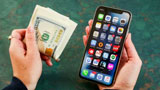 Smartphone, solo il 10% degli utenti acquista telefoni da 1000 dollari. Futuro incerto per i vari iPhone, Galaxy e altri?
