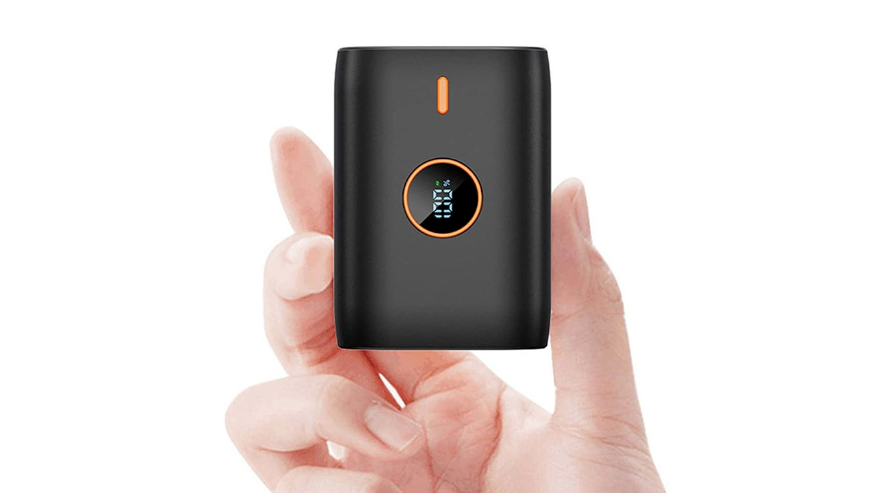 Oggi in offerta un bel battery bank da 10000mAh a poco più di 13 (ideale anche per un regalo)