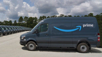 Amazon investe in furgoni elettrici: ordinata una flotta di 100.000 unità