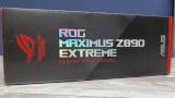 ASUS ROG Maximus Z890 Extreme: IA a tutta forza e zero compromessi per Intel Core Ultra 200S